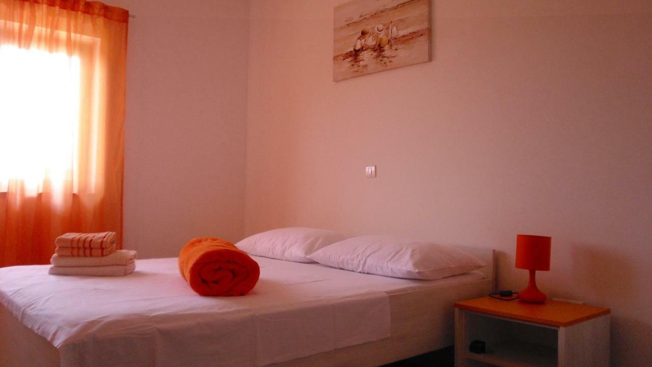 A&L Apartman Sukošan Kültér fotó